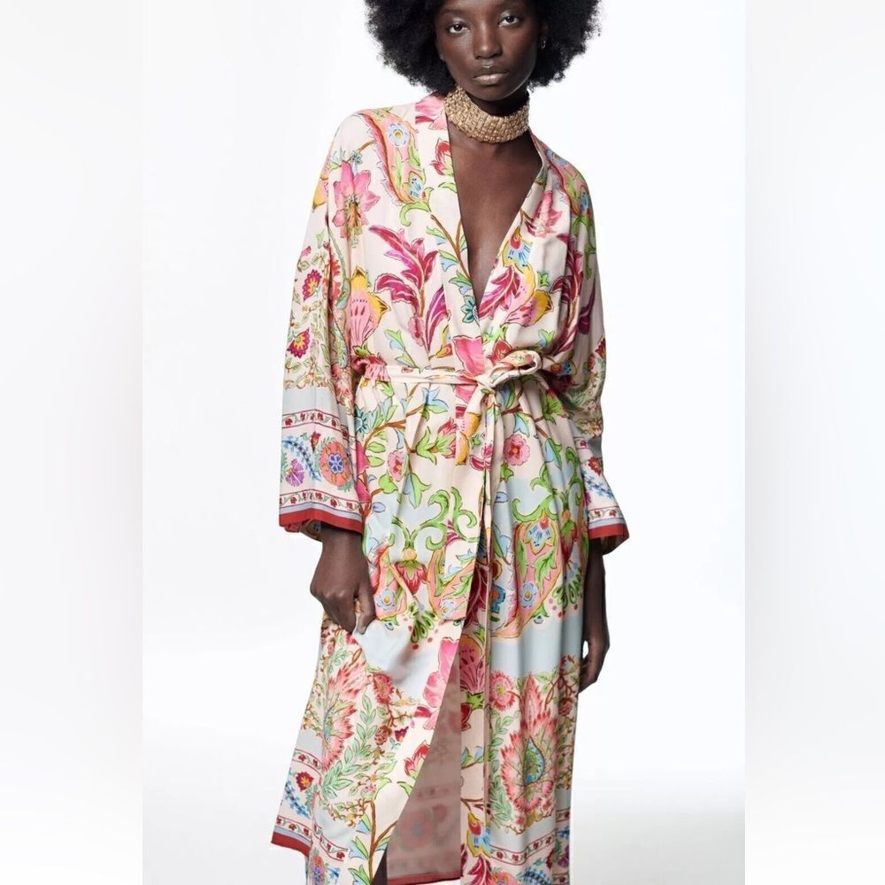 Zara Printed Pockets Kimono with Belt.Size S